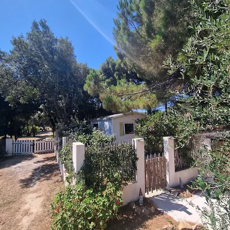 Chalet Dans Terrain Prive Et Familiale