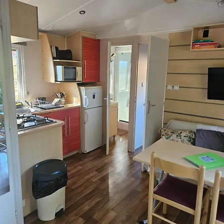 Chalet Dans Terrain Privé Et Familiale *