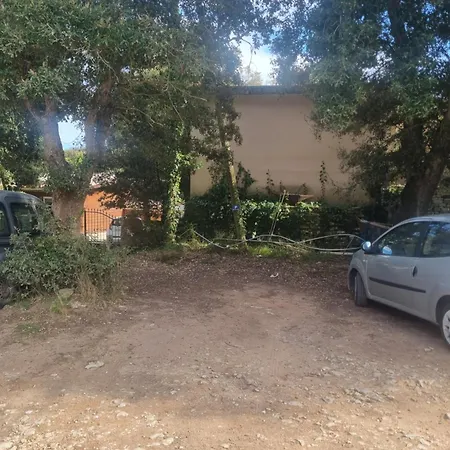 Dans Terrain Prive Et Familiale Chalet *