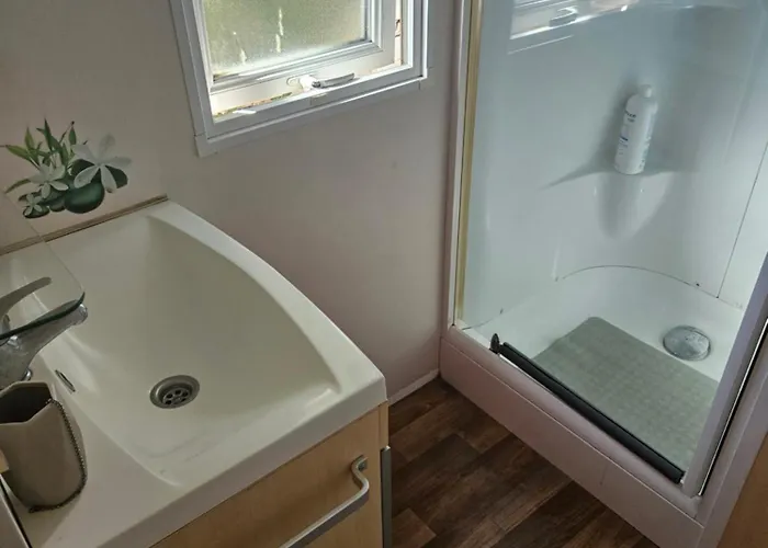 Dans Terrain Prive Et Familiale בקתה בוניפסיו